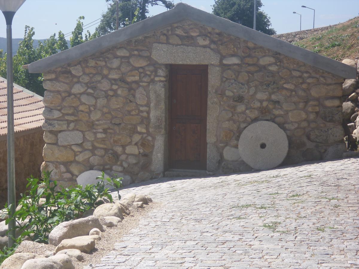 Hotel Pensao Estrela à Unhais Da Serra Extérieur photo